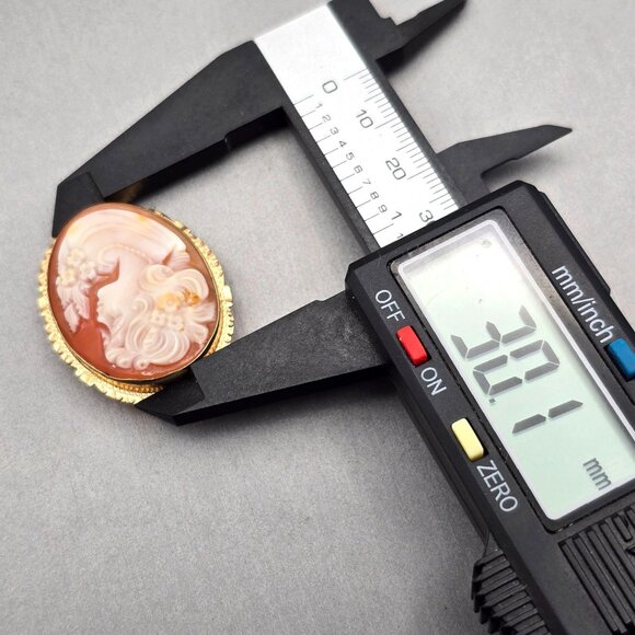 14K Yellow Gold Shell Cameo Brooch/Pendant Hand-Carved Profile 5.28g Signed LJI - Picture 9 of 11